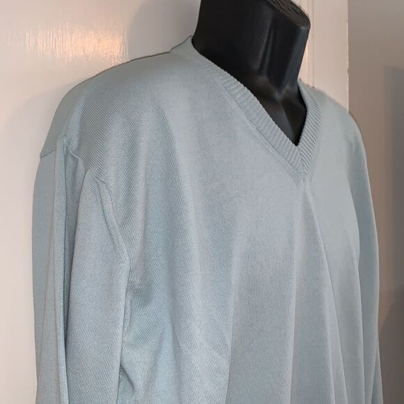 T. Harris London mint green cotton sweater - Picture 5 of 9